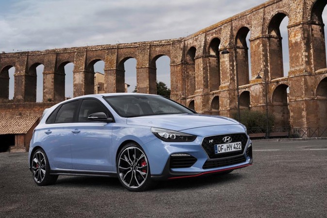 Hyundai i30 N gia 750 trieu “dau” Ford Focus ST-Hinh-5